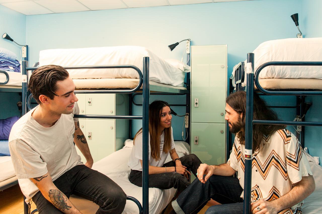 Cats Chill Out Hostel Madrid Exterior foto
